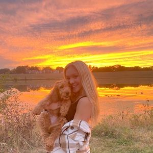 Meet your Posher, Reese